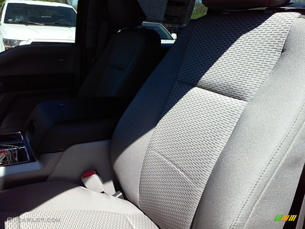 2016 F150 XLT SuperCrew - Ruby Red / Medium Earth Gray photo #30