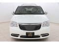 Stone White - Town & Country Touring - L Photo No. 2