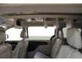 Stone White - Town & Country Touring - L Photo No. 15