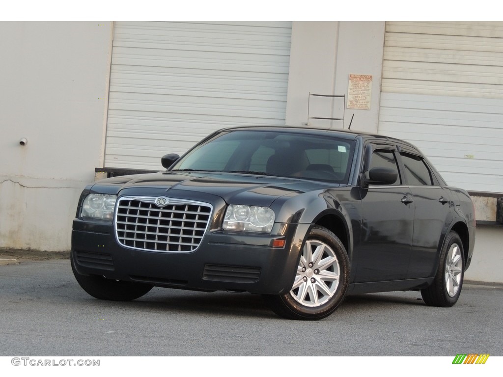 2008 300 LX - Bright Silver Metallic / Dark Khaki/Light Graystone photo #4