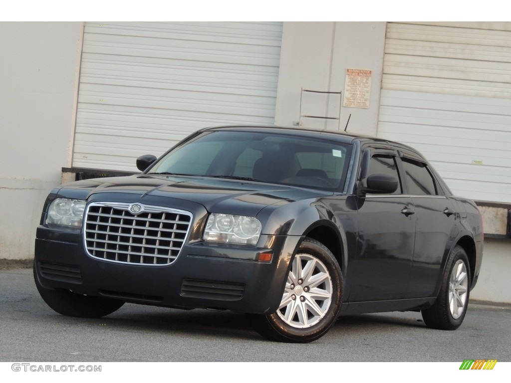 2008 300 LX - Bright Silver Metallic / Dark Khaki/Light Graystone photo #5