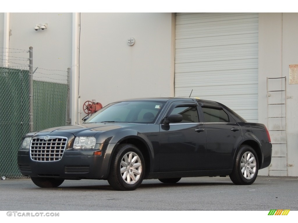 2008 300 LX - Bright Silver Metallic / Dark Khaki/Light Graystone photo #7