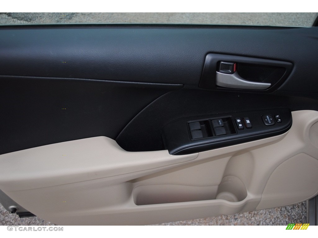 2014 Camry LE - Creme Brulee Metallic / Ivory photo #10