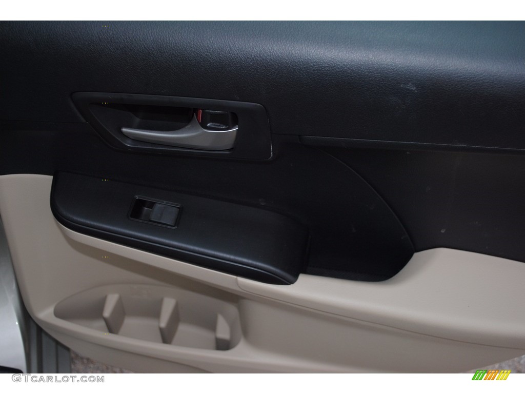 2014 Camry LE - Creme Brulee Metallic / Ivory photo #21