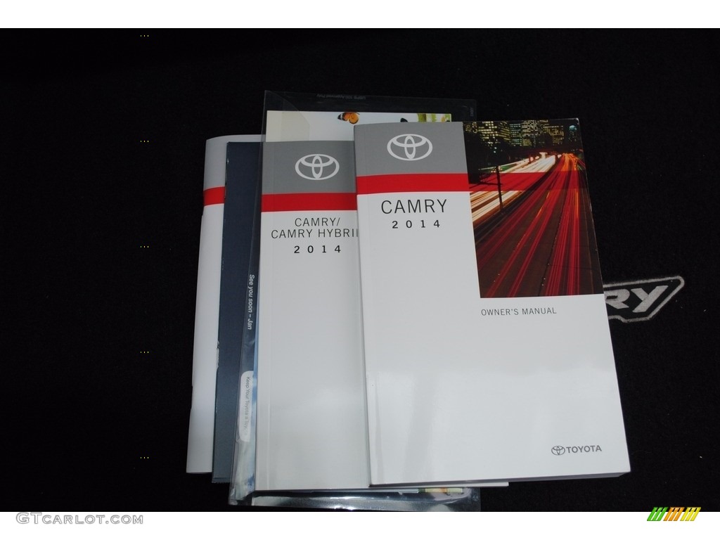 2014 Camry LE - Creme Brulee Metallic / Ivory photo #25