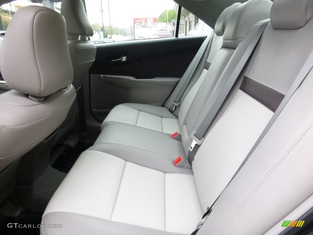 2014 Camry XLE - Attitude Black Metallic / Ivory photo #6