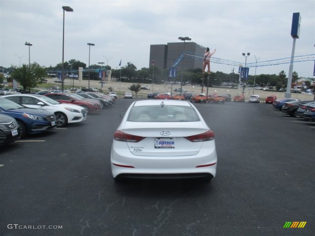 2017 Elantra SE - White / Beige photo #4