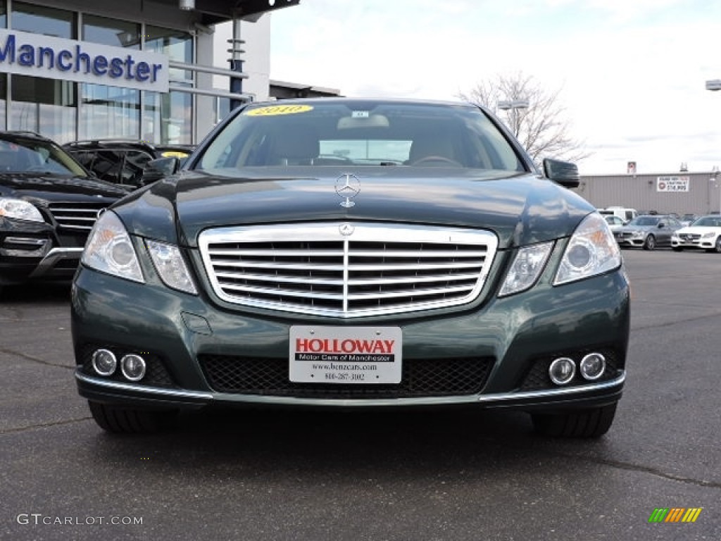 2010 E 350 4Matic Sedan - Jade Green Metallic / Almond Beige photo #2