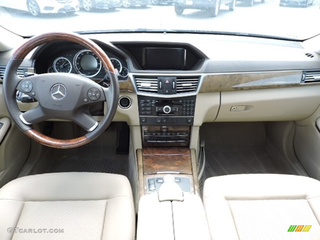 2010 E 350 4Matic Sedan - Jade Green Metallic / Almond Beige photo #6