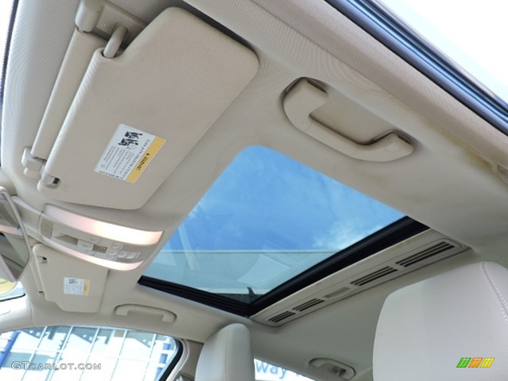 2010 E 350 4Matic Sedan - Jade Green Metallic / Almond Beige photo #10