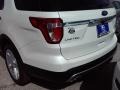 2016 White Platinum Metallic Tri-Coat Ford Explorer Limited  photo #5