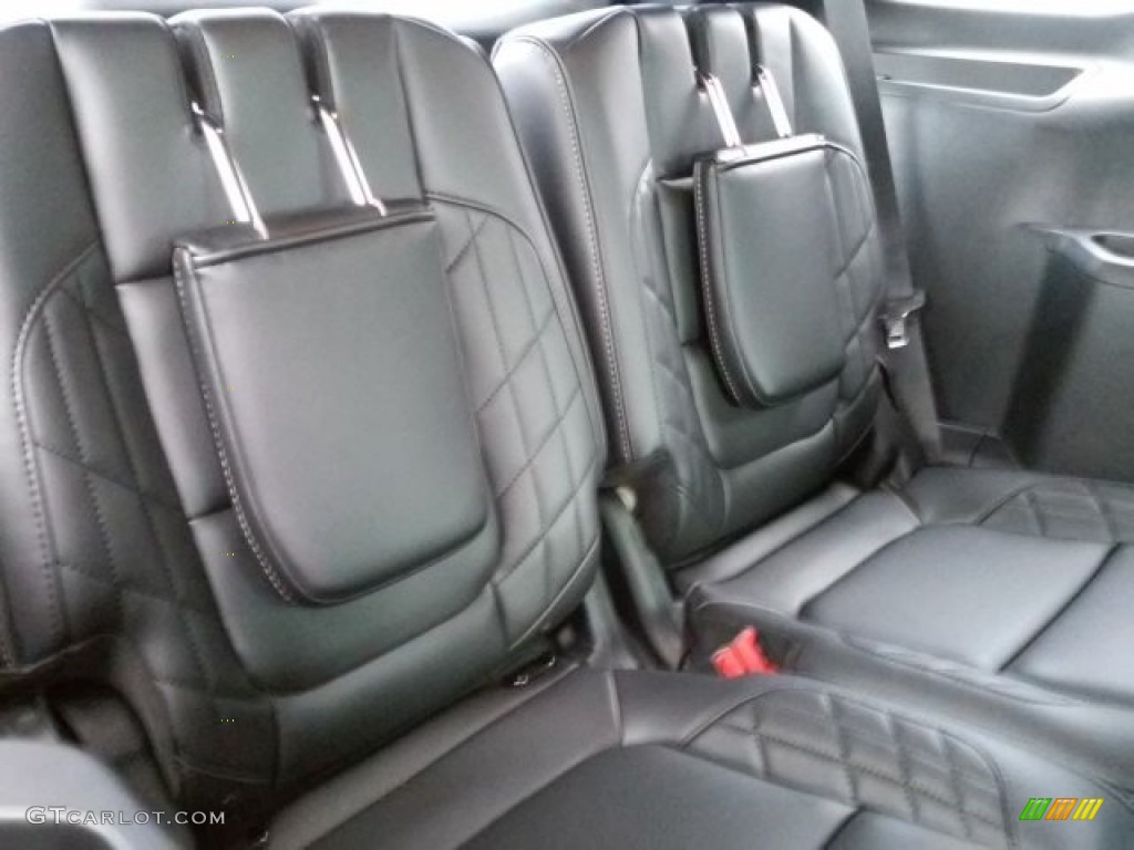 2016 Explorer Platinum 4WD - Shadow Black / Platinum Medium Soft Ceramic Nirvana Leather photo #34