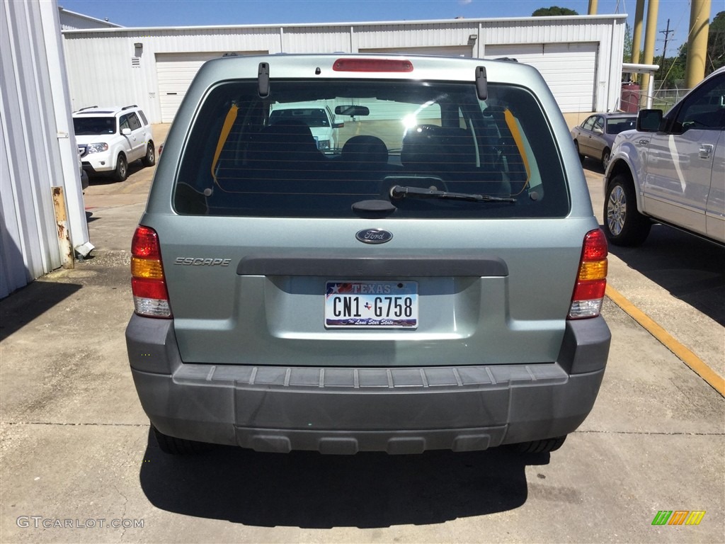 2005 Escape XLS - Titanium Green Metallic / Medium/Dark Flint Grey photo #3