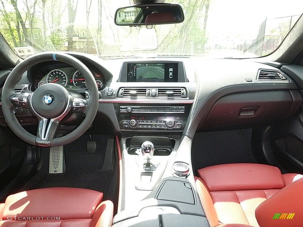 2015 BMW M6 Coupe Sakhir Orange/Black Dashboard Photo #112675381