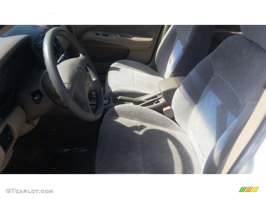 2002 Sentra XE - Cloud White / Sand Beige photo #10