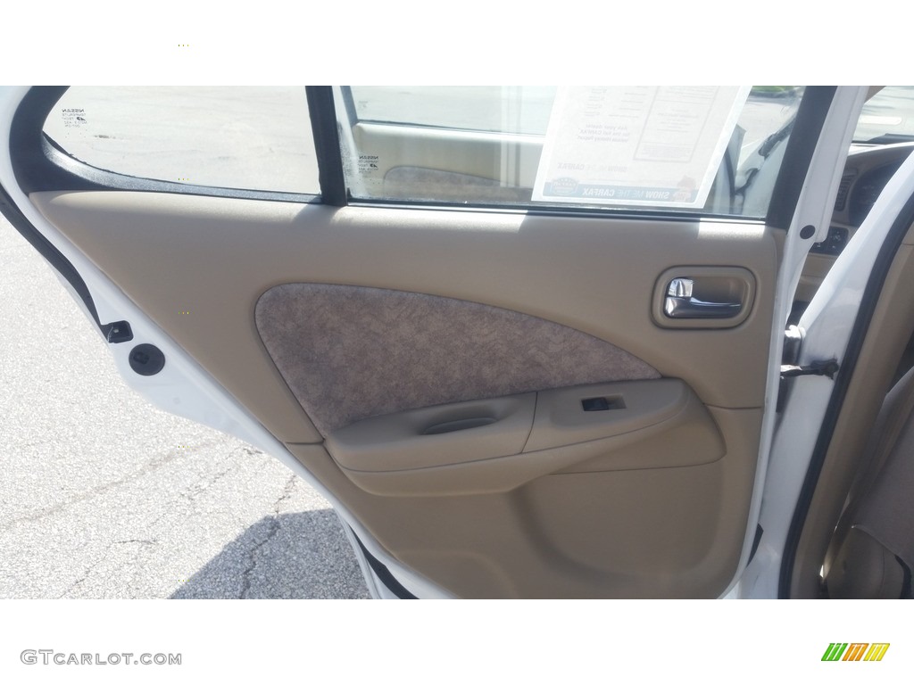 2002 Sentra XE - Cloud White / Sand Beige photo #14