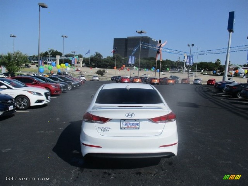 2017 Elantra SE - White / Beige photo #6
