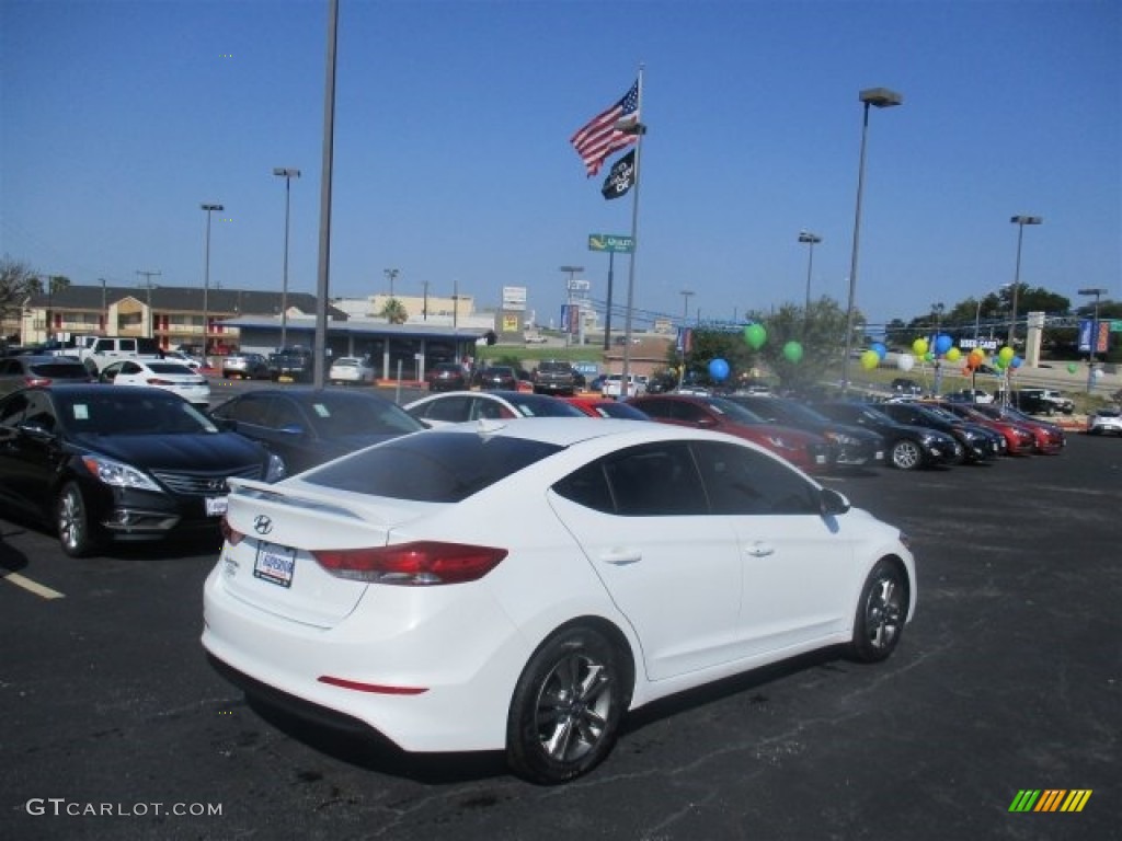 2017 Elantra SE - White / Beige photo #7
