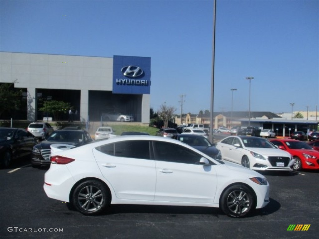 2017 Elantra SE - White / Beige photo #8