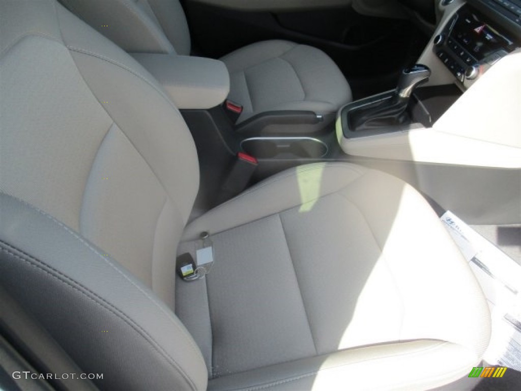 2017 Elantra SE - White / Beige photo #12