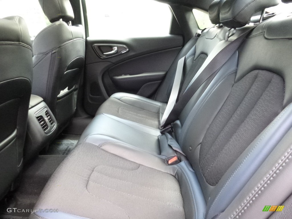 2016 Chrysler 200 S AWD Rear Seat Photo #112697212