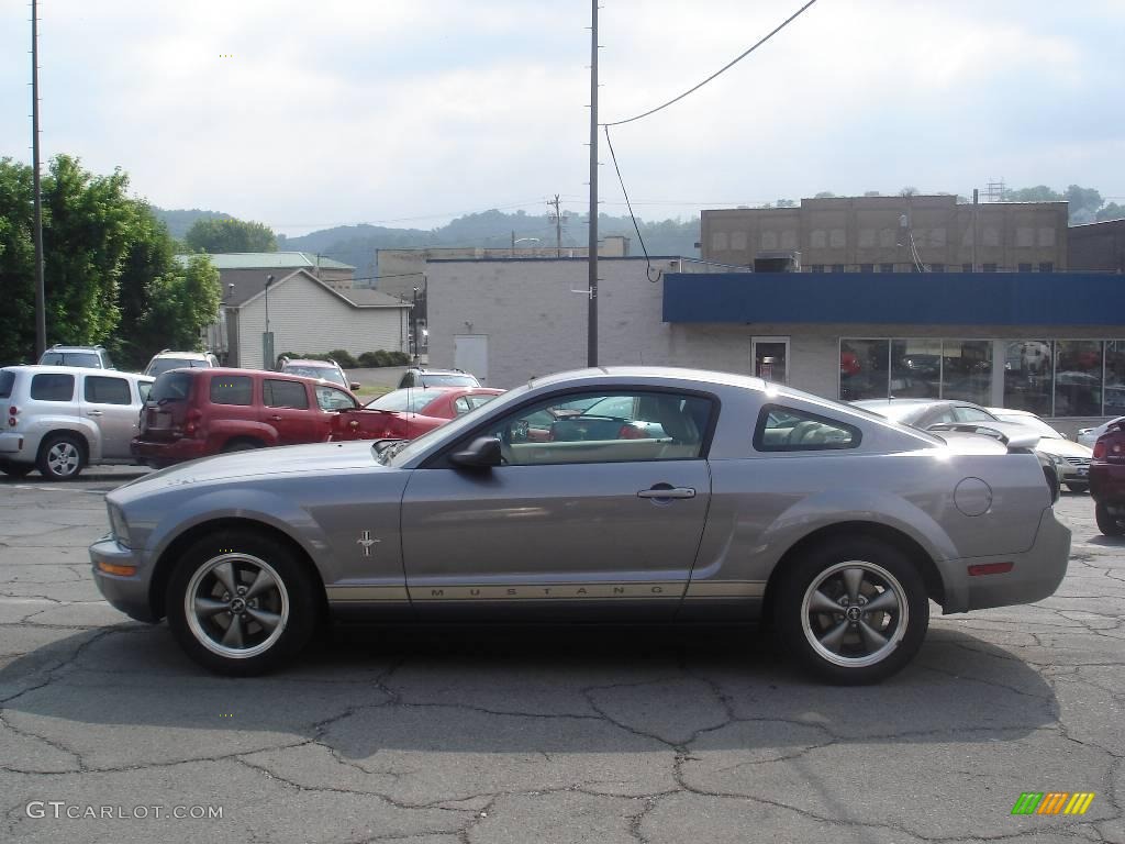 2006 Mustang V6 Premium Coupe - Tungsten Grey Metallic / Light Parchment photo #5