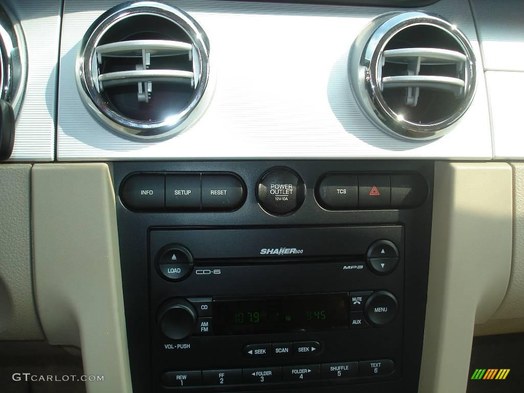 2006 Mustang V6 Premium Coupe - Tungsten Grey Metallic / Light Parchment photo #22