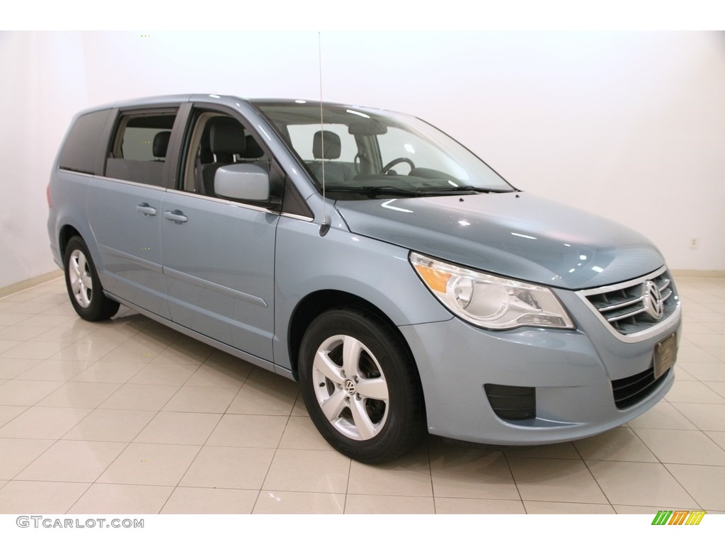 2010 Routan SE - Antigua Blue Metallic / Aero Gray photo #1