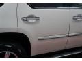 White Diamond - Escalade AWD Photo No. 68