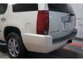 White Diamond - Escalade AWD Photo No. 75