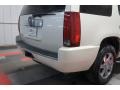 White Diamond - Escalade AWD Photo No. 78