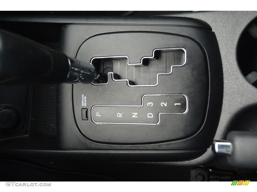 2011 Elantra Touring GLS - Shimmering Silver Metallic / Black photo #17