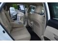 Blizzard Pearl White - Venza I4 Photo No. 13