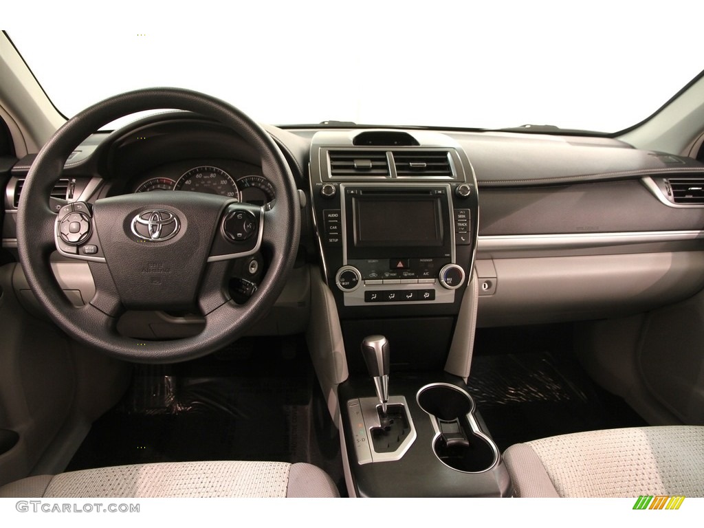 2014 Camry LE - Cosmic Gray Metallic / Ash photo #15
