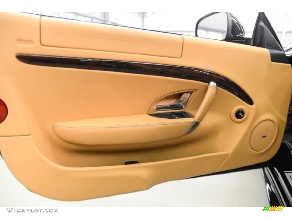 2012 Maserati GranTurismo S Automatic Pearl Beige Door Panel Photo #112730991