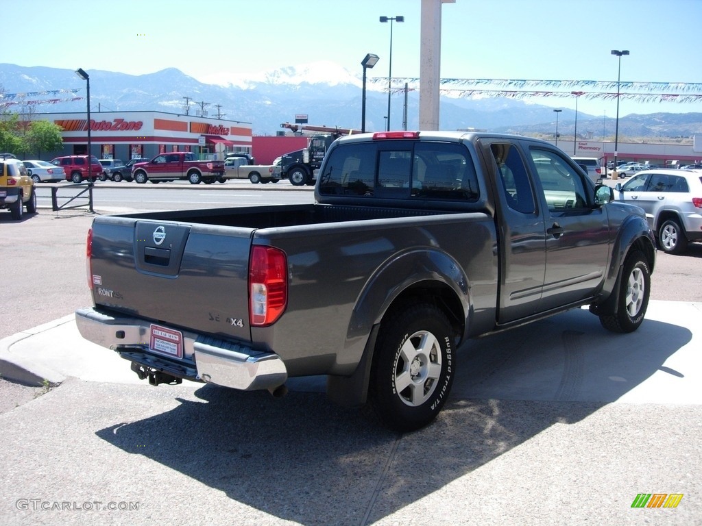 2007 Frontier SE King Cab 4x4 - Storm Gray / Desert photo #5