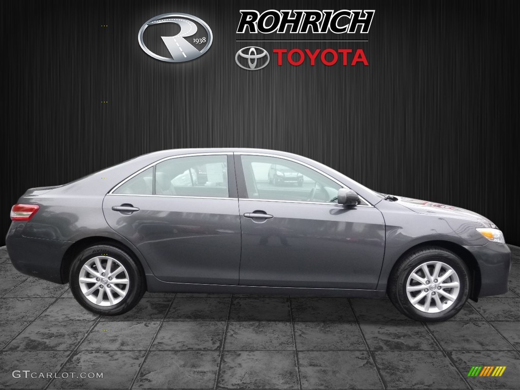 2011 Camry XLE - Magnetic Gray Metallic / Ash photo #2
