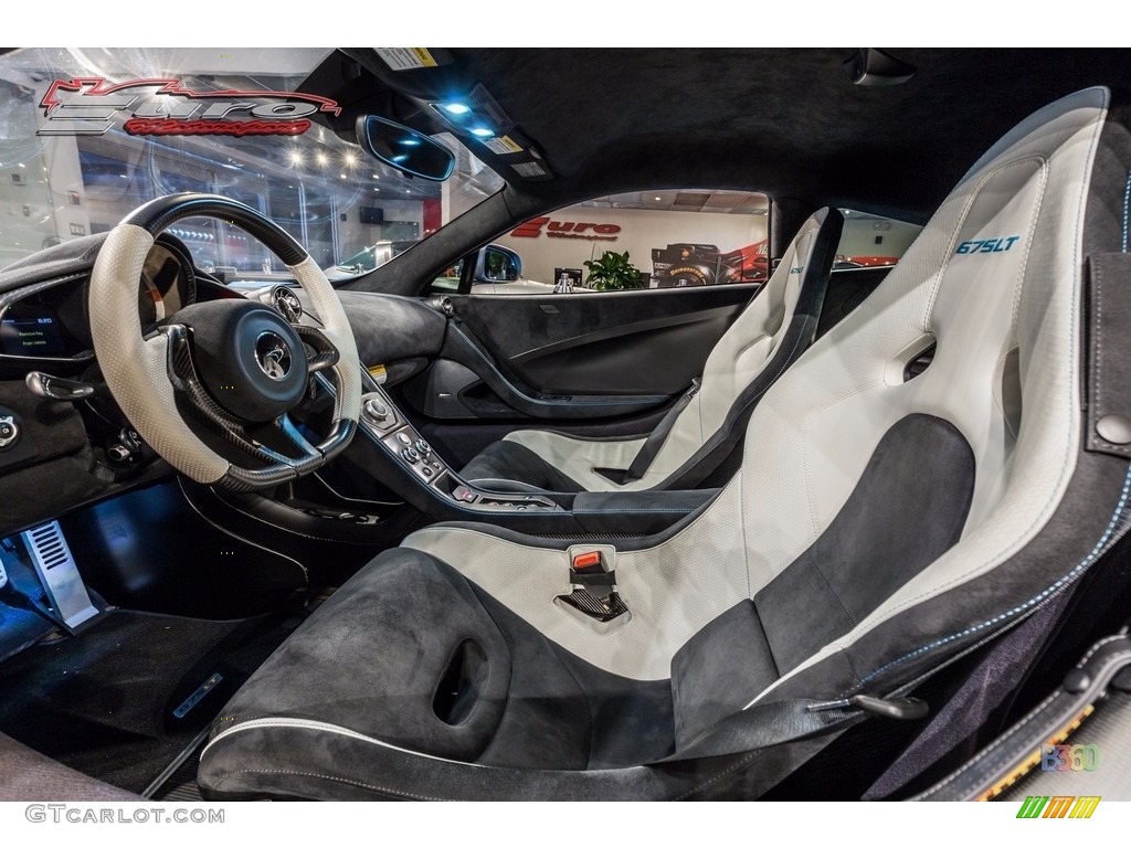 White/Carbon Black Interior 2016 McLaren 675LT Coupe Photo #112738209