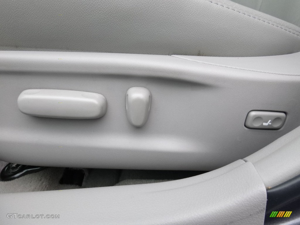 2011 Camry XLE - Magnetic Gray Metallic / Ash photo #18