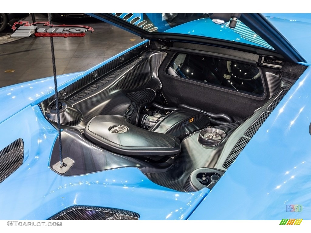 2016 McLaren 675LT Coupe Engine Photos