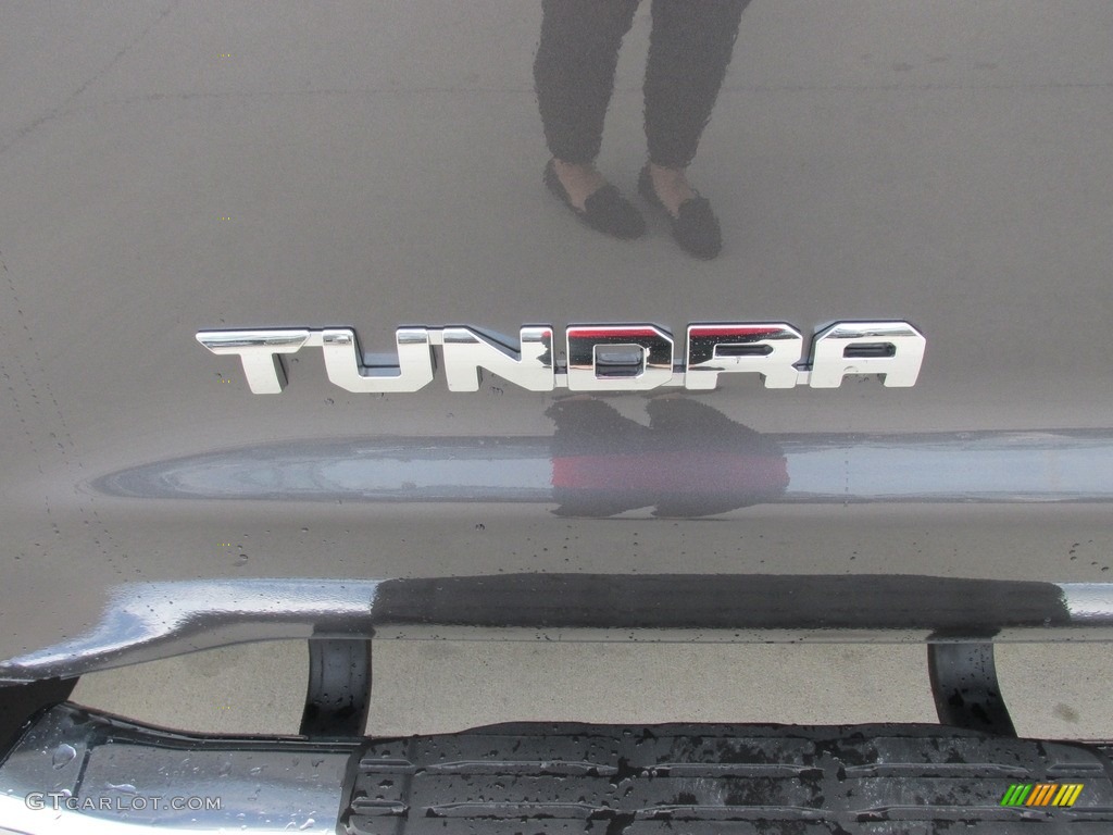 2016 Tundra SR5 CrewMax - Magnetic Gray Metallic / Graphite photo #15