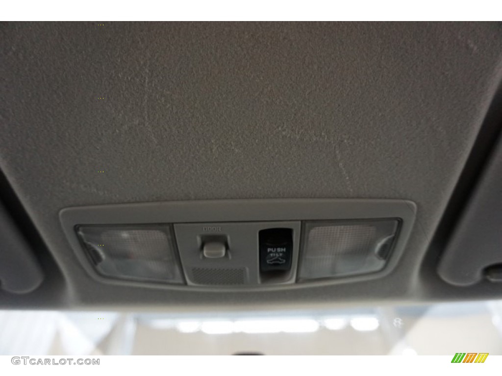 2007 Outlander XLS 4WD - Deep Blue Metallic / Black photo #47