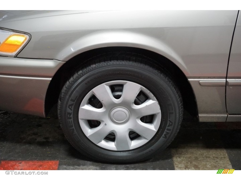 1997 Camry LE V6 - Cashmere Beige Metallic / Gray photo #81