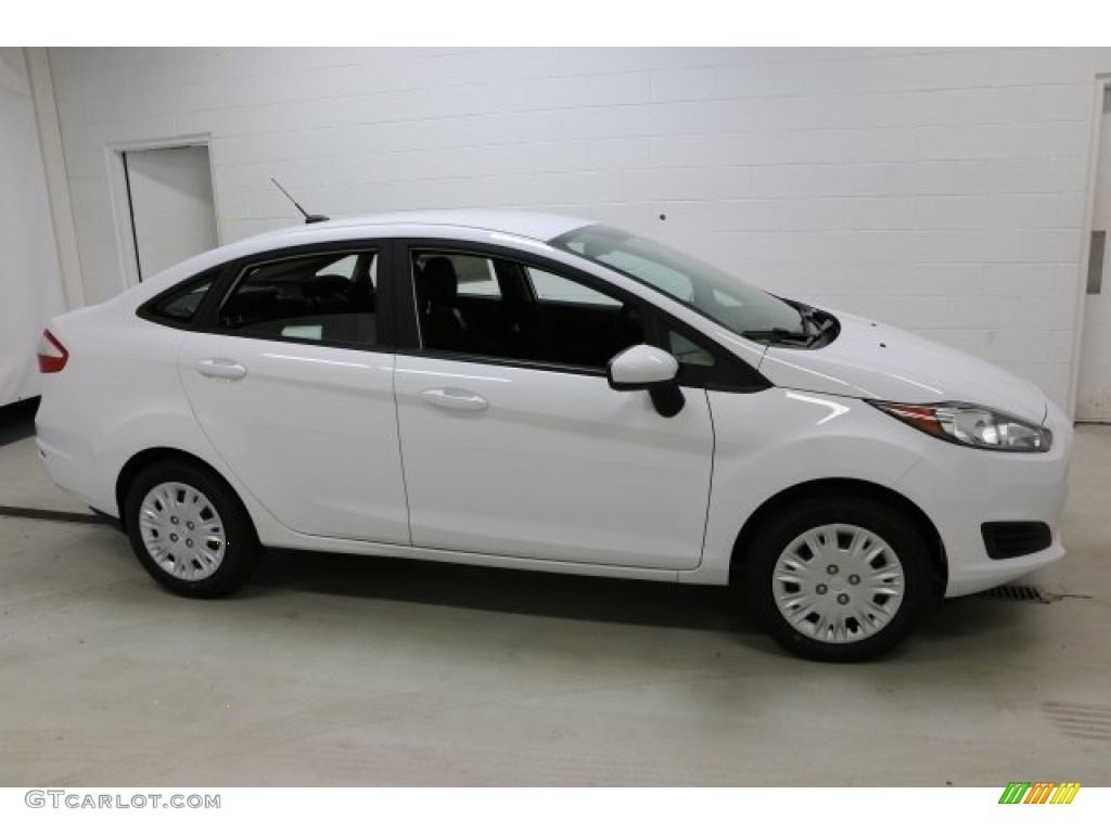 2016 Fiesta S Sedan - Oxford White / Charcoal Black photo #1