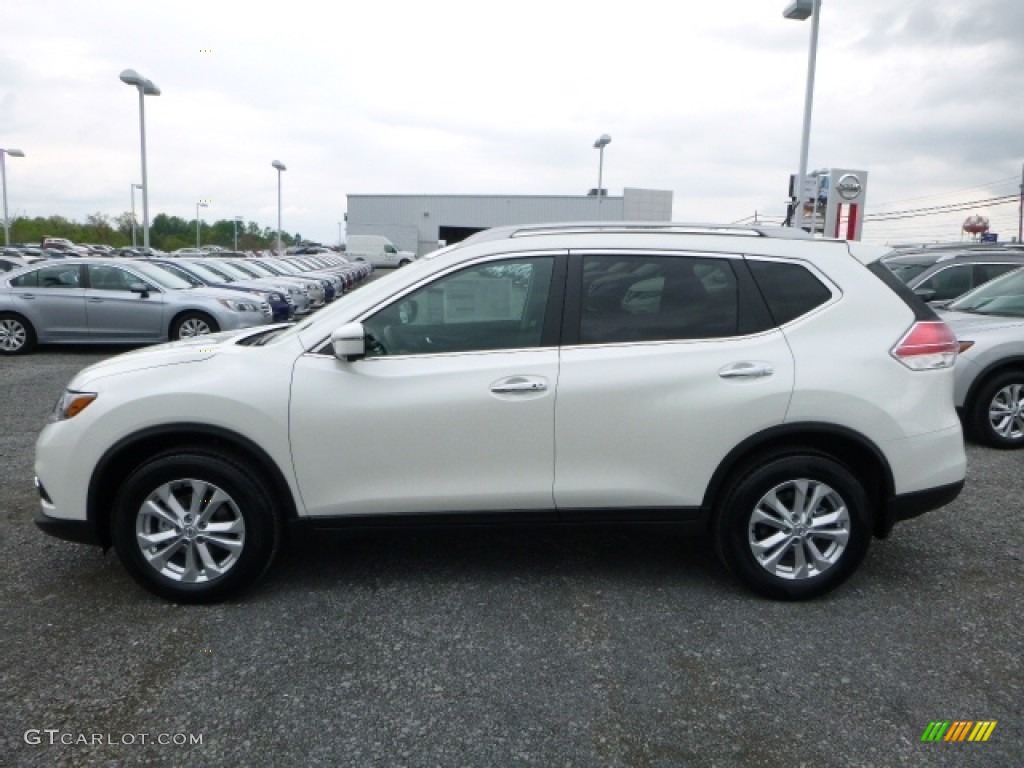 2016 Rogue SV AWD - Pearl White / Charcoal photo #10