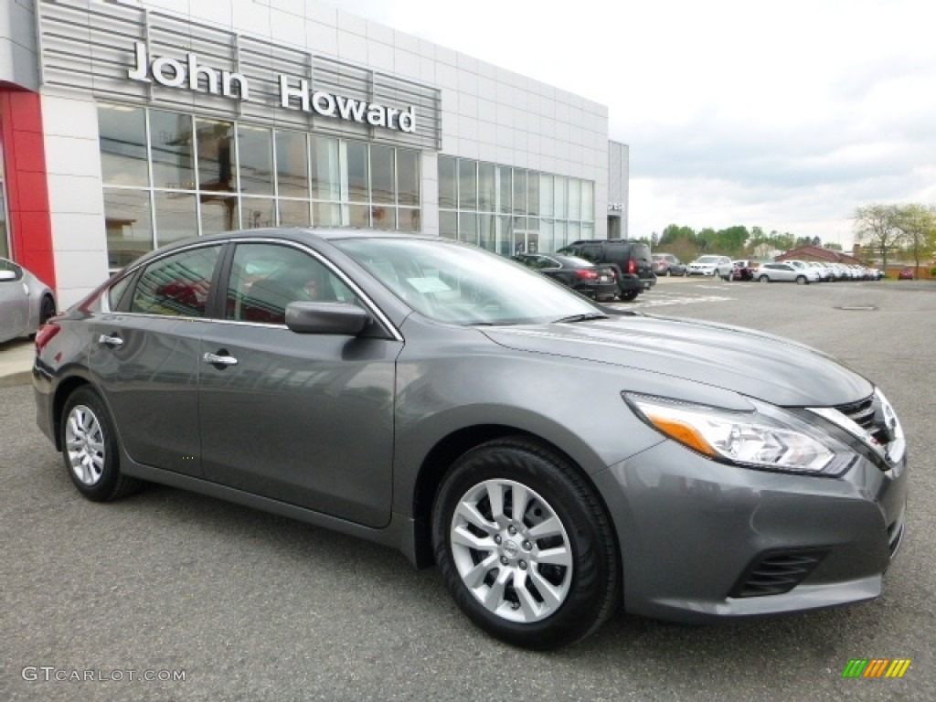 2016 Altima 2.5 SR - Gun Metallic / Beige photo #1