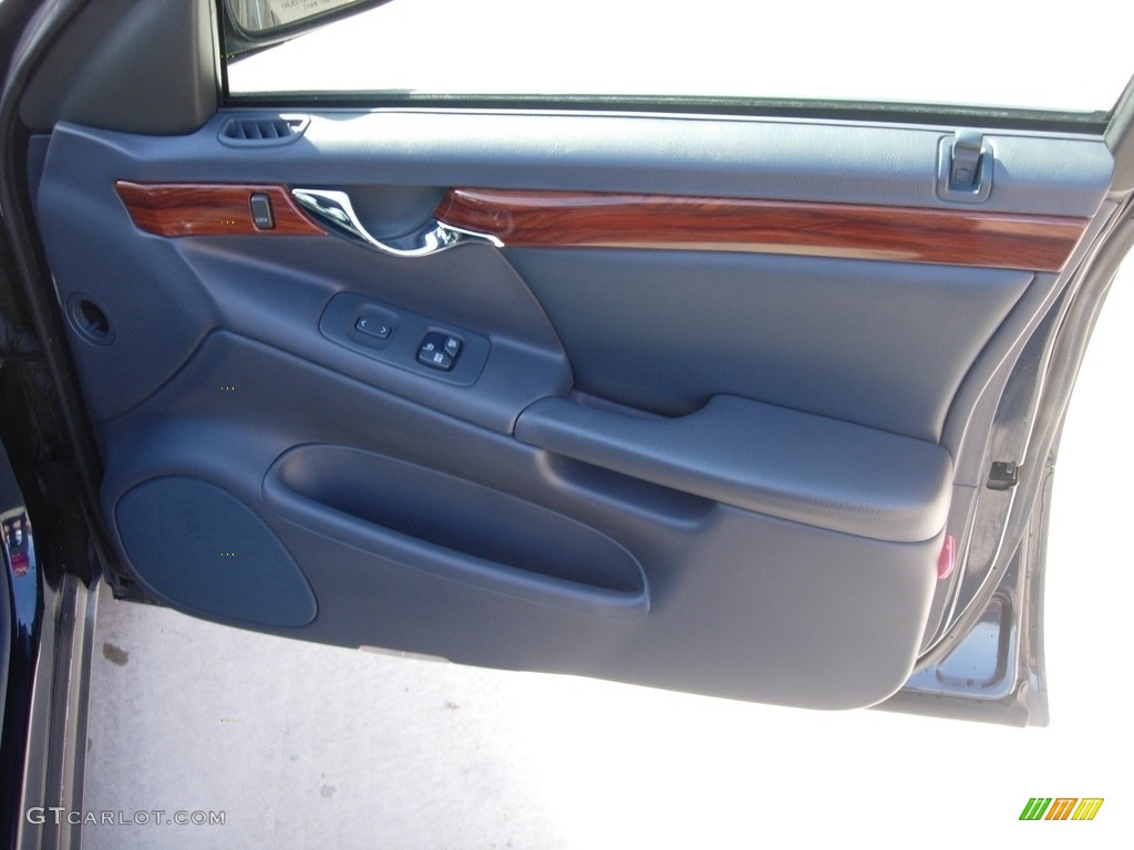 2002 DeVille Sedan - Blue Onyx Metallic / Midnight Blue photo #17