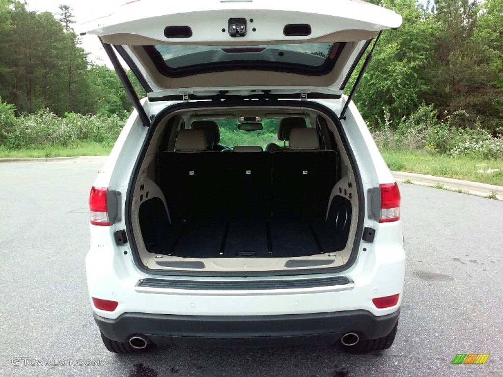 2013 Grand Cherokee Limited 4x4 - Bright White / Black/Light Frost Beige photo #11