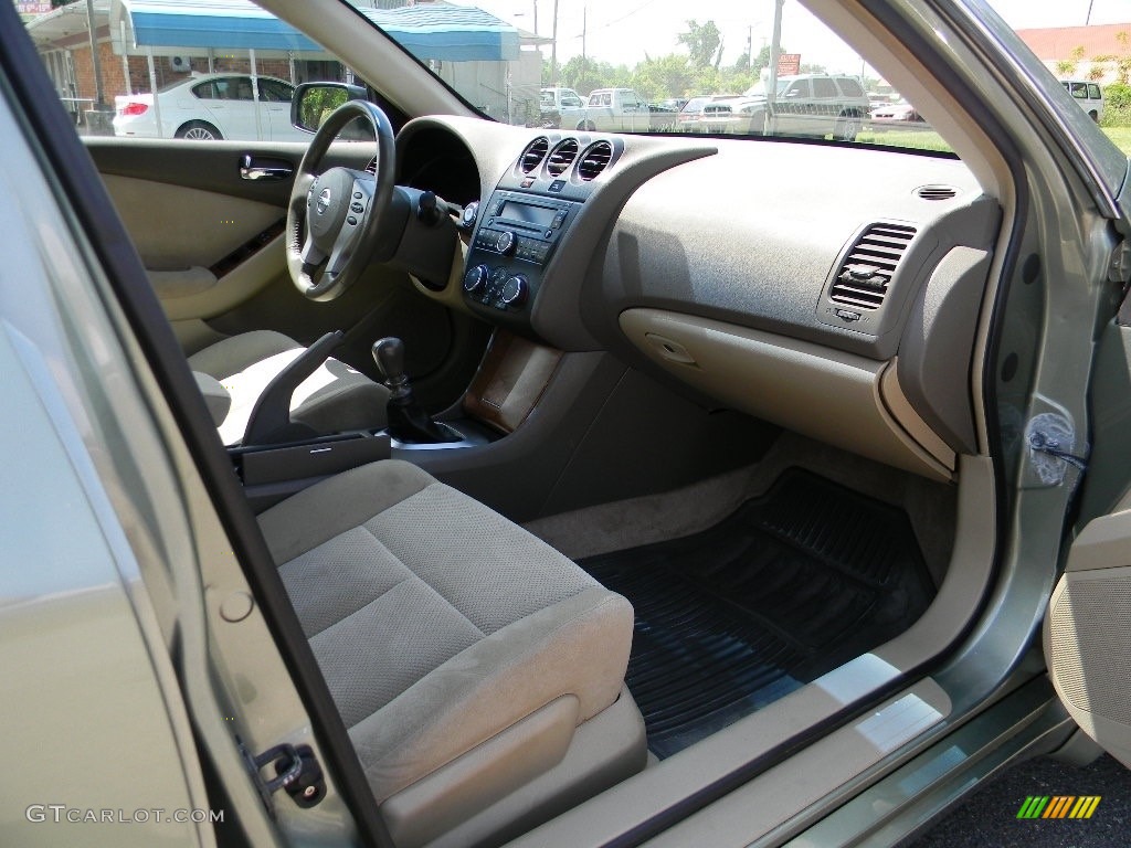 2007 Altima 3.5 SE - Metallic Jade / Blond photo #21