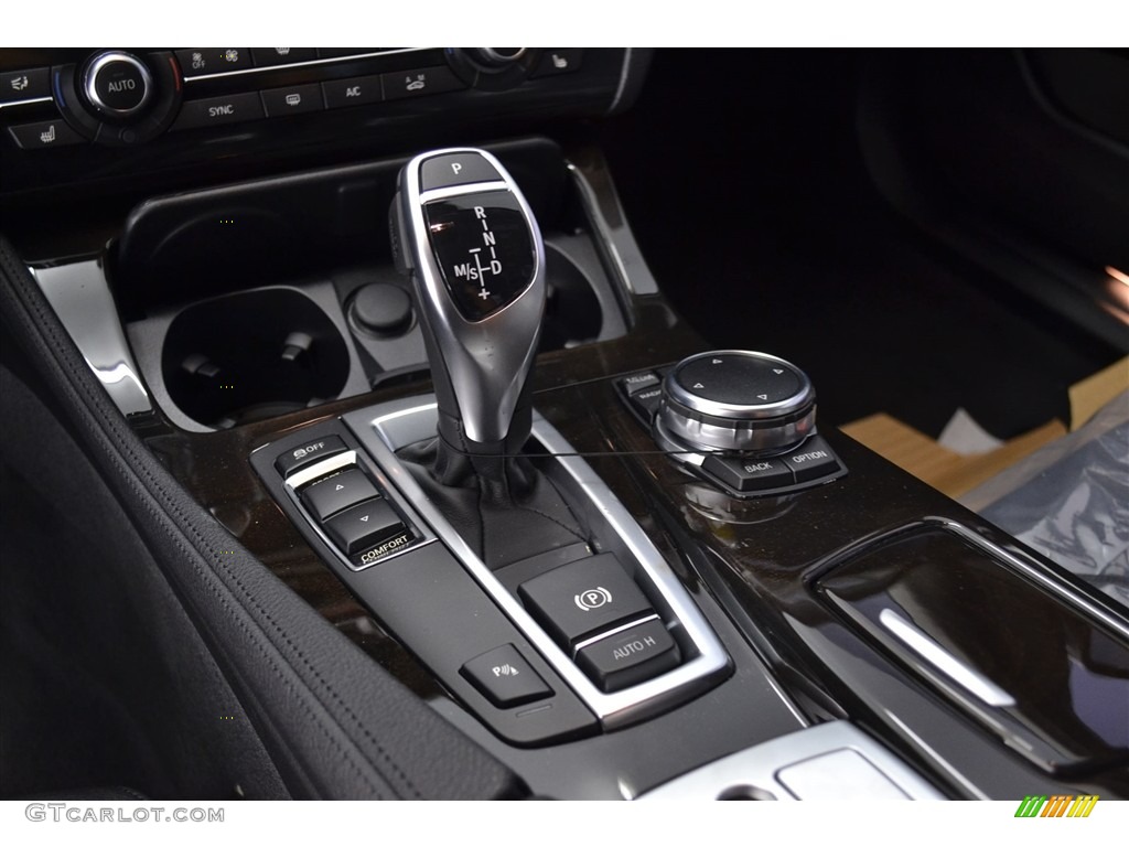 2016 5 Series 528i Sedan - Dark Graphite Metallic / Black photo #12